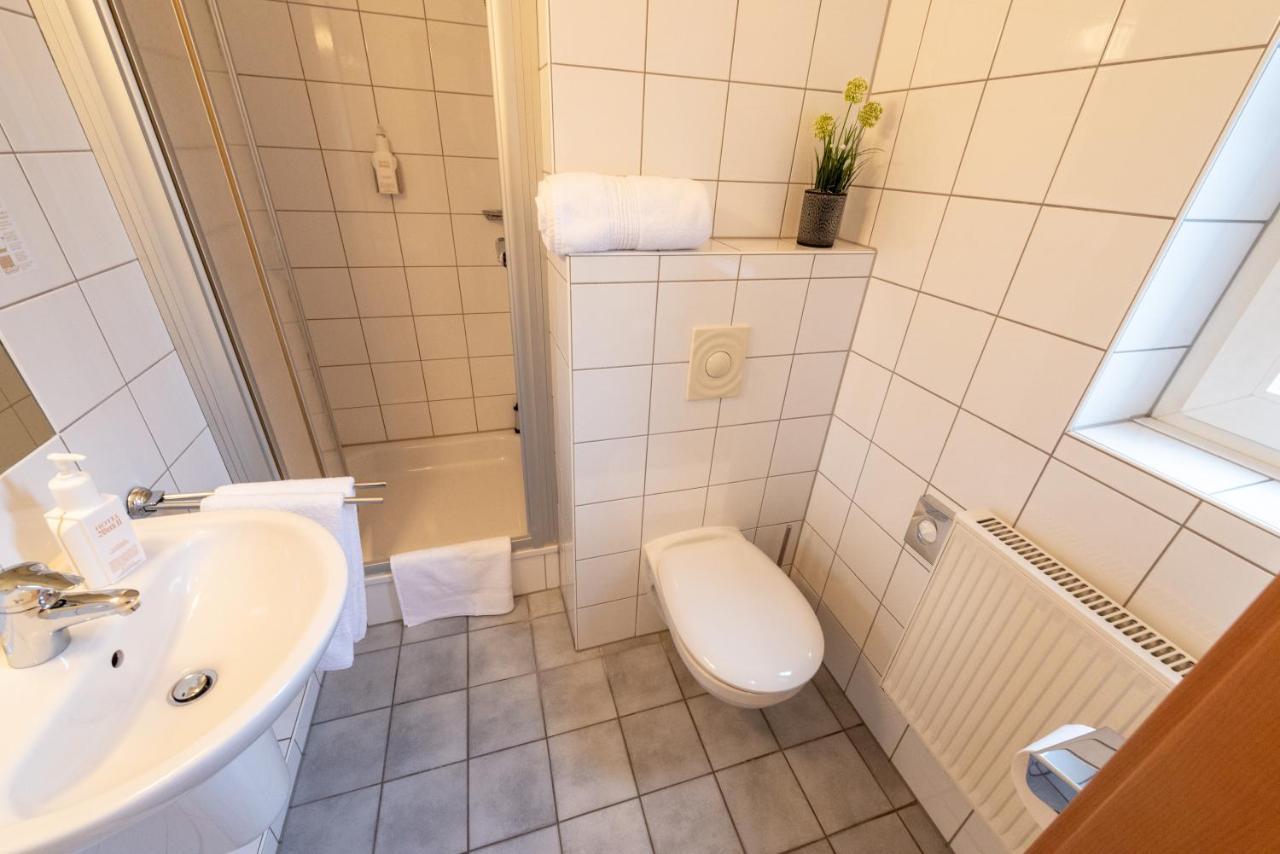 Einzelzimmer mit Dusche
